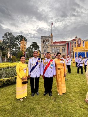 87B02DF1 0265 4EAC 9596 95BB3F9C97C3